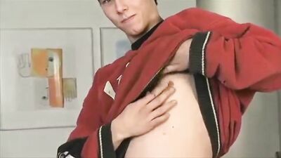 Gino shows everything