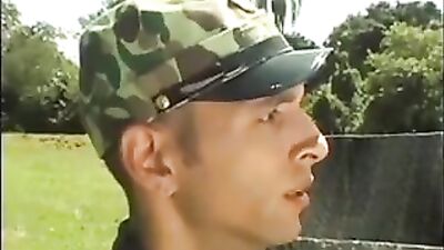 Beulen vorne: Action Ass Play Cum Shots!