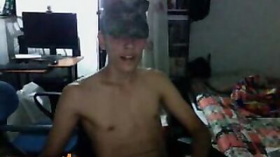 Handsome Amateurs Share Hot Cum Shots and Handjobs in Cam 7964!