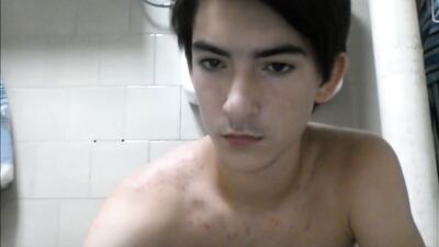 Young Amateur Boy Masturbates in the Bathroom