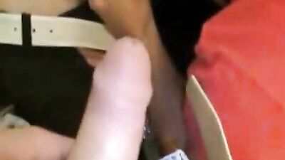 Gay Oral Action in the Subway - Suck in metro