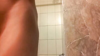 Young Spunk Show: 20yo Sperms on Shower Exposure!