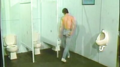 Glory hole passion - Bareback Action Ass