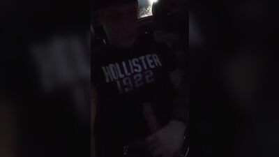 Handjob In Car : Amature Handjob Web-Cam