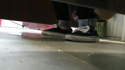 Golden Stall Wanking: Asian Solo Web-Cam Delight