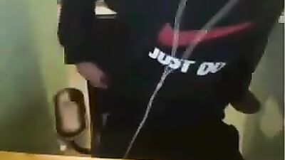 Young Nike Boy Unleashed: Amateur Gay Porn Video