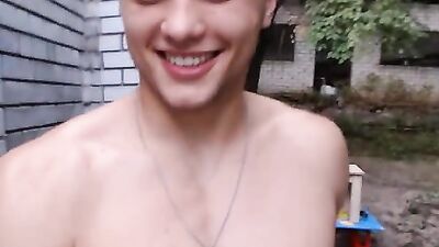 Ukrainian Hunka Hunka Burning Bubble Ass