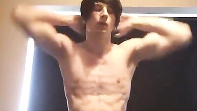 Must-See Muscle Fetish for Straight Boys with Bulging Biceps!