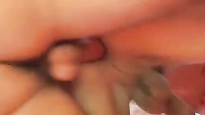 560