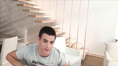 Researcher Demonstrates His Gay Porn Expertise