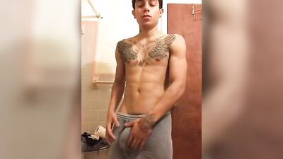 Big Cock Revealed: Explosive Gay Porn Video