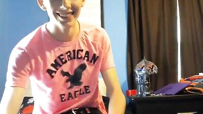 Amateur Gay Solo Home Alone