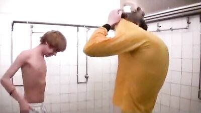 Bareback Shower Fun: Two Twinks Fuck Bareback!