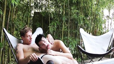 Fuck in the Garden - Action Bareback Cum Shots