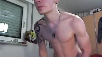 Snoopy Shorts Shades: Amateur Cum Shots Solo