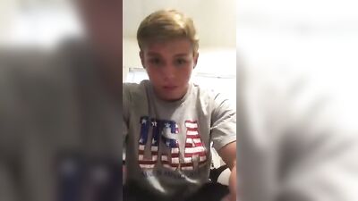 Jock Boy Exposing His Muscular Body: A Hot Gay Porn Video with Steamy Action!