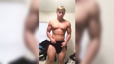Jock Boy Exposing His Muscular Body: A Hot Gay Porn Video with Steamy Action!