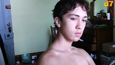 Jock boy enthusiast works out - Amateur Gay Porn Video