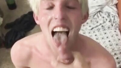 Gay Porn Twink Cum Face Blast - Get Ready for the Ultimate Blowjob Experience!