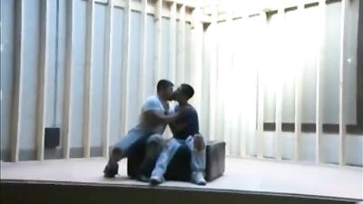 Teen Bareback Sex with Daddy: An Online Gay Porn Adventure