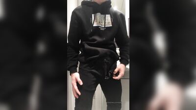 Twink Toilet Tricks: Amateur Cum Shots on the Airplane!