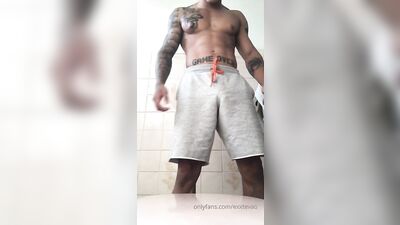 Black Twink Cums: Hot Gay Porn Video with Explosive Orgasms and Raw Passion!