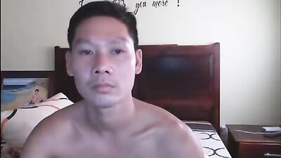 Gay Porn Vid003 - Explosive Threesome with Muscular Men