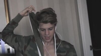 Jace Normans Gay Amateur Adventure - Im Different!