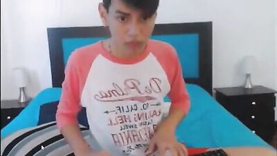 Gay Porn Webcamk - Hot Boys Expose Their Bodies Online!