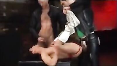 Leather Fetish 3-Way: Hardcore Action in the Bedroom!