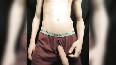 Cumming for Foot-Long Dogs: Amateur Cum Shots Solo!