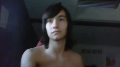 Gay Porn Amateurs: Cam 8200 Cum Shots Handjob