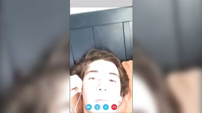 Gay Webcam Amateur Solo: Cute Ronans Steamy Show!