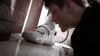 Gangbang Foot Fetish Boys: Cum Shots in Hardcore Gay Porn