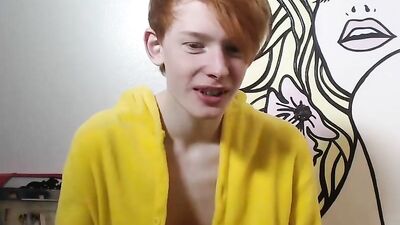 Hot camboy with nice ass