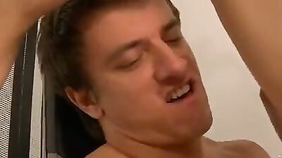 Bodybuilders Revenge - Longhaired Twink Cumshots