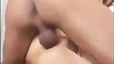 Young Twinks Barebacking in USA - Exploring Their Wild Side!