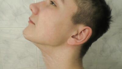 Jerold Handhelping: Cum Shots & Fun Handjobs - Gay Porn Video!