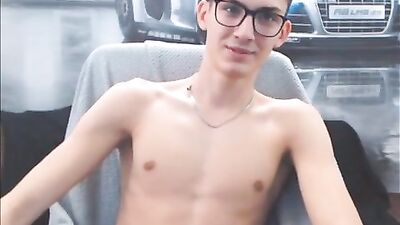 Juicymikecums Hardcore Gay Sexcapades in the Gym!