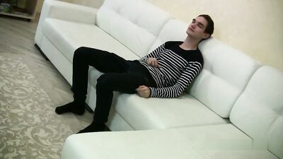 Moritz-Nitten-Boy-Handhelping: The Ultimate Cumshot Adventure