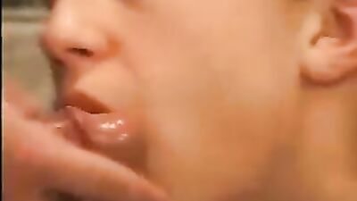 Gay Bareback Action in the Bathtub - Fucking with Precision!