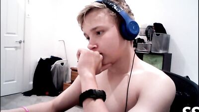 Experience Ultimate Gay Bliss with this Hot Boy Blond on Cam!