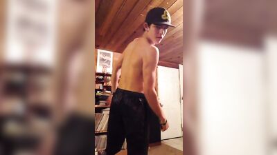 Cute MuscleBoy #5: A Gay Porn Video with Hot Muscle Men and Steamy Action!