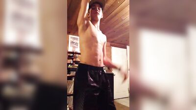 Cute MuscleBoy #5: A Gay Porn Video with Hot Muscle Men and Steamy Action!