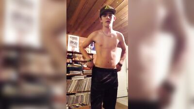 Cute MuscleBoy #5: A Gay Porn Video with Hot Muscle Men and Steamy Action!