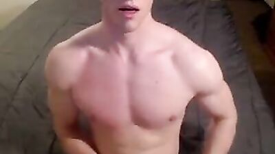 Muscle Fitguy Cumshot Solo: Hardcore Gay Porn Action!