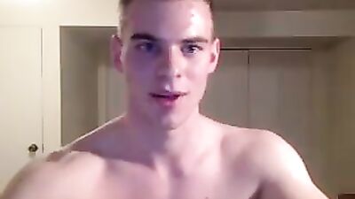 Muscle Fitguy Cumshot Solo: Hardcore Gay Porn Action!