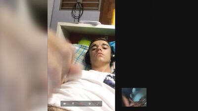 Boy jerking off to straight porn