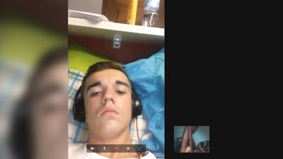 Boy jerking off to straight porn