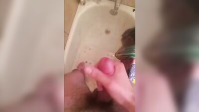 Sideways Shooter in the Shower: A Steamy Gay Porn Experience!